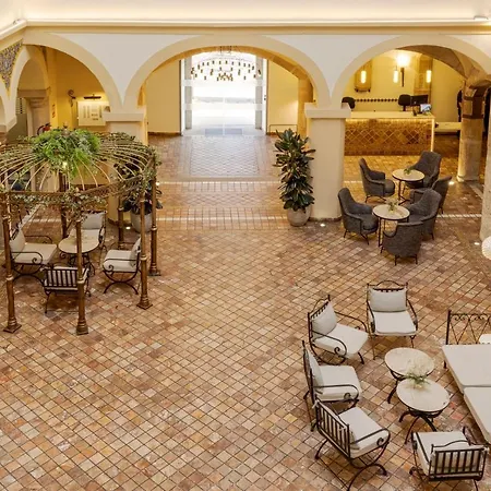 Ilunion Palace Hotel Mérida