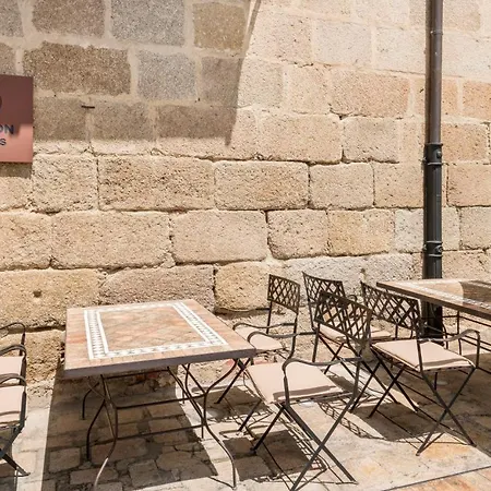 فندق Ilunion Palace