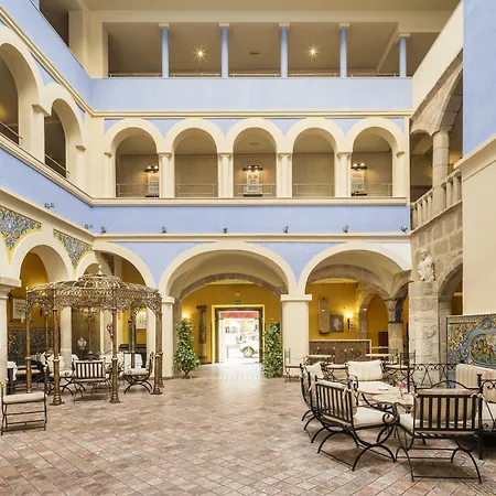 Ilunion Palace Hotel Mérida