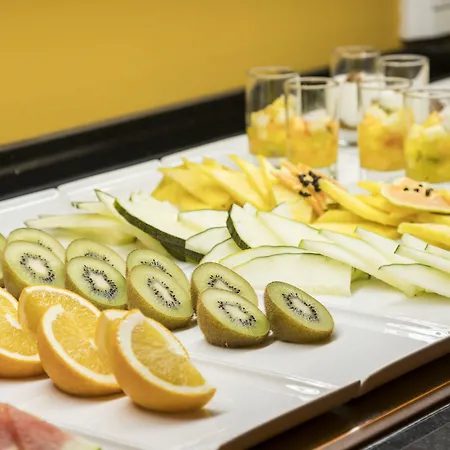 Ilunion Palace Hotel 5*