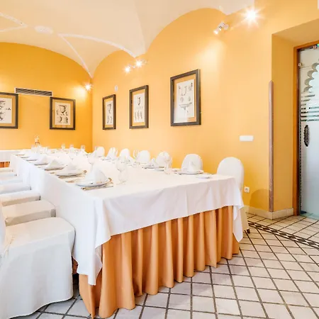 Ilunion Palace 5*