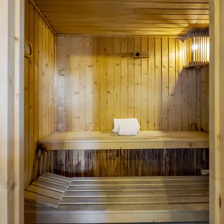 Ilunion Palace Hotel 5*