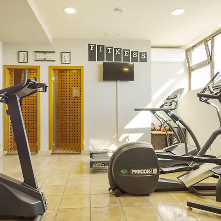 Ilunion Palace Hotel