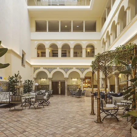 Ilunion Palace 5*