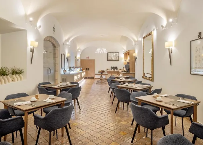 Отель Ilunion Palace Мерида