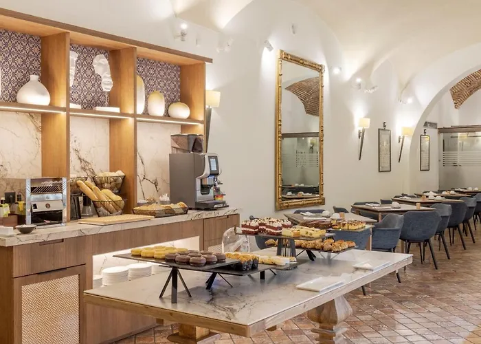 Ilunion Palace Hotel