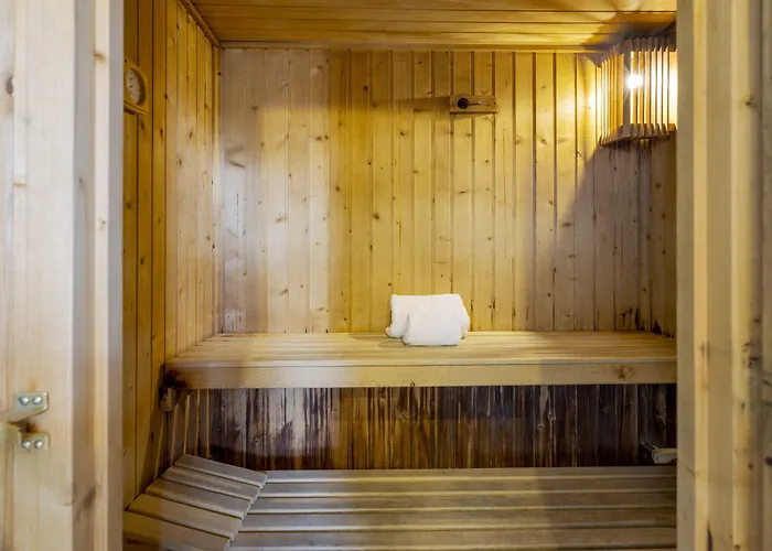 Ilunion Palace Отель 5*